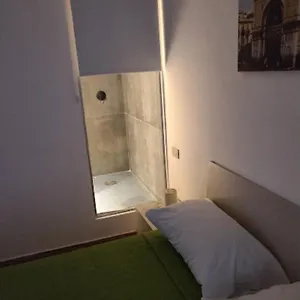 https://sevenhouse_palermo.sicilyhotelsitaly.net