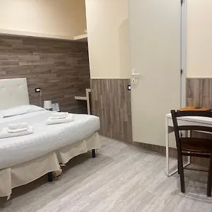 https://hotel-moderno-piombino-57025.it-tuscanyhotel.com