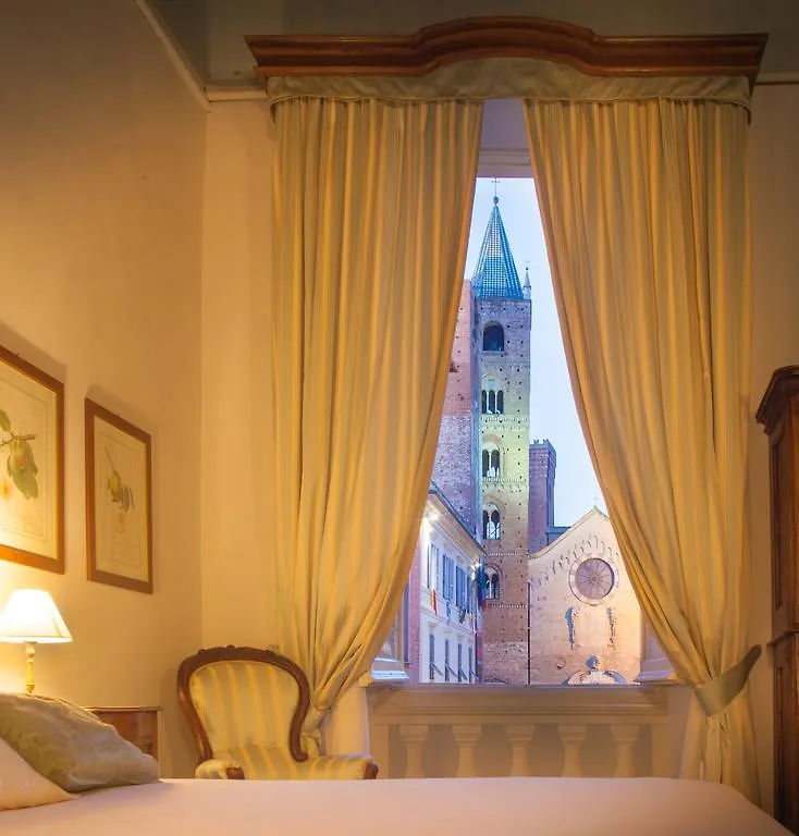 Palazzo Lengueglia B&B Albenga Italy